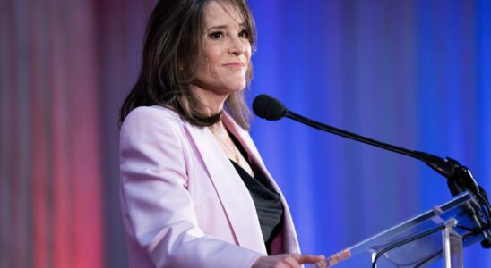 Marianne Williamson entre en lice pour la présidence du DNC : qui d'autre se présente ?