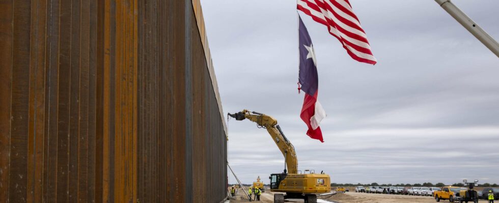 Texas triomphe sur le mur frontalier face à Joe Biden : une victoire décisive