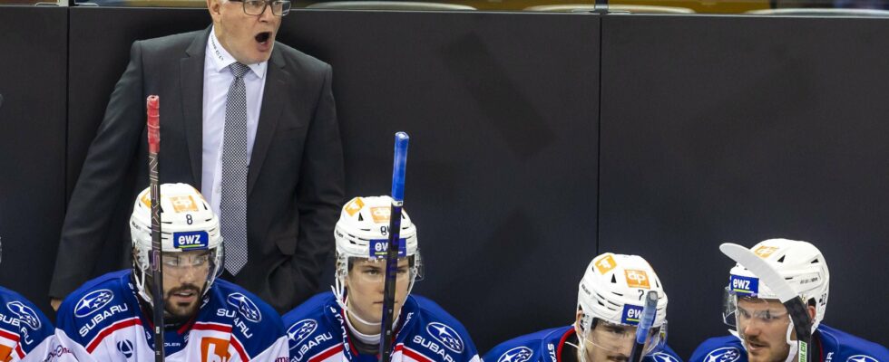 Crawford quitte son poste d'entraîneur du ZSC pour des raisons de santé, un acte qui défie le stigma de la faiblesse dans le hockey sur glace