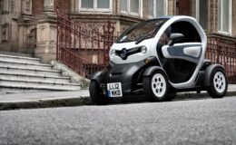 Les modèles de voitures les plus insolites des années 2010 : de la Mini controversée à la voiture électrique au design atypique