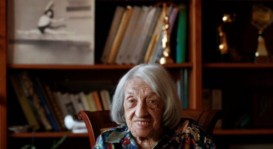 Décès d'Ágnes Keleti, la gymnaste héroïque qui a échappé aux nazis et aux Soviétiques pour remporter l'or aux Jeux Olympiques à 103 ans