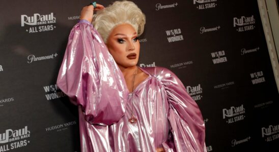 La gagnante de la première saison de 'RuPaul's Drag Race UK', The Vivienne, s'éteint à 32 ans.