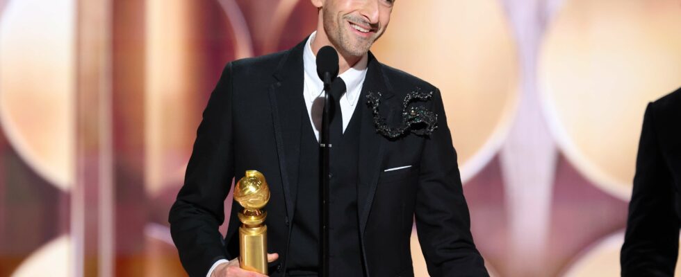 Adrien Brody célèbre le sacrifice de sa famille immigrée lors de la réception de son premier Golden Globe pour 'The Brutalist'