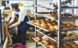 Une célèbre boulangerie centenaire annonce la fermeture définitive de ses établissements, entraînant le licenciement de 100 employés.