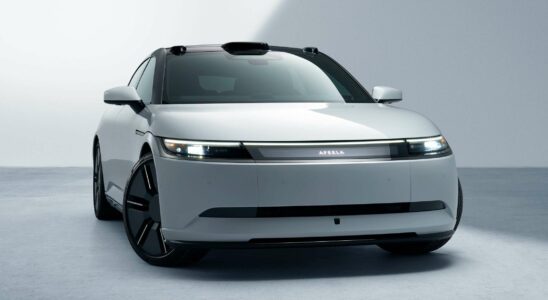 Sony collabore avec un constructeur automobile renommé pour lancer un véhicule électrique innovant, conçu comme un véritable « salon sur roues », attendu pour 2026.