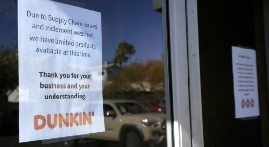 Pénurie de beignets chez Dunkin' : explications et enjeux à connaître.