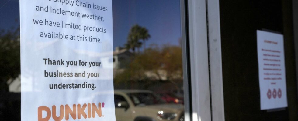 Pénurie de beignets chez Dunkin' : explications et enjeux à connaître.