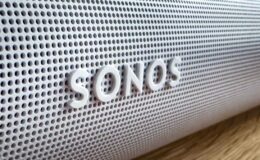 Sonos : Départ du PDG suite à un échec d'application, mais des perspectives encourageantes émergent