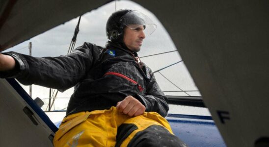 Charlie Dalin remporte enfin la Vendée Globe après avoir franchi la ligne d'arrivée en premier