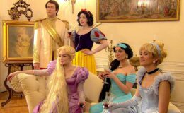 Lindsay Lohan brille dans le sketch "Disney Housewives" de SNL, acclamé par Andy Cohen