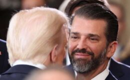 Pourquoi Donald Trump Jr. suscite-t-il des moqueries après ses larmes à l'inauguration de son père ?