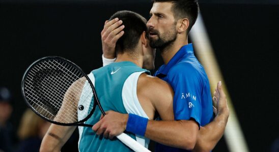 Novak Djokovic surclasse Carlos Alcaraz dans le choc des générations - À deux victoires d'un nouveau record du Grand Chelem.