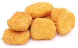 Un garçon de 8 ans perd la vue définitivement à cause d'une alimentation déséquilibrée basée sur des nuggets de poulet, des saucisses et des biscuits.