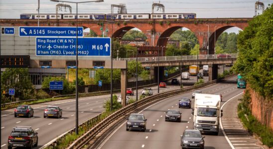 Fermeture de deux semaines d'une autoroute essentielle pour 180 000 usagers quotidiens - découvrez si votre trajet sera impacté.