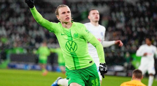 Wut au VfL Wolfsburg : Flutschfinger bloque le duel Wimmer - n-tv.de