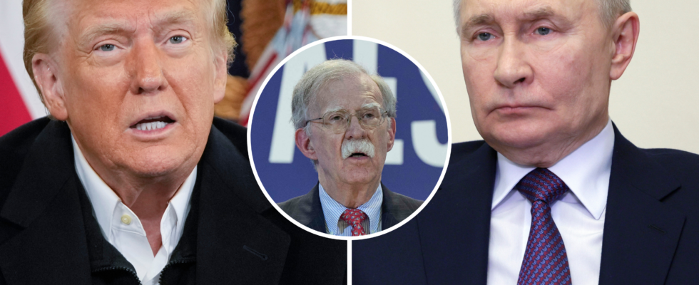 Poutine maîtrise l'art de manipuler Donald Trump dans les négociations sur l'Ukraine, selon John Bolton.