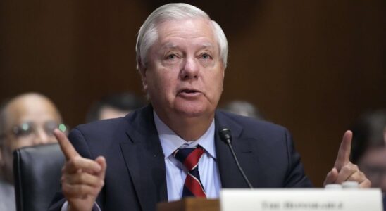 Lindsey Graham souligne deux faux pas de Donald Trump durant sa première semaine en fonction.