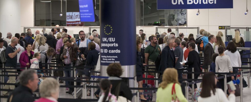 L'immigration en forte hausse : le Royaume-Uni dépasse la France en population, avec une augmentation de 10 millions d'ici dix ans.