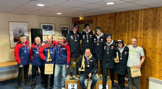 Succès éclatant à l'inauguration de la Coupe du Monde de Parachute-Ski