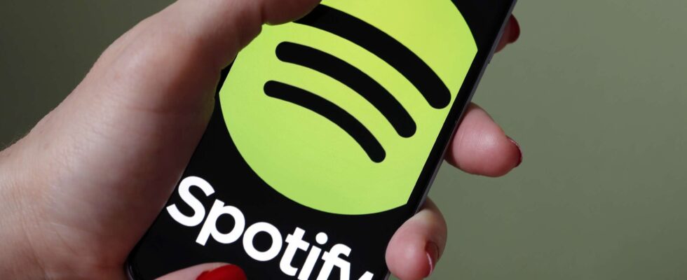 Spotify sous pression : Appels au boycott liés aux redevances et au soutien à l'inauguration de Trump