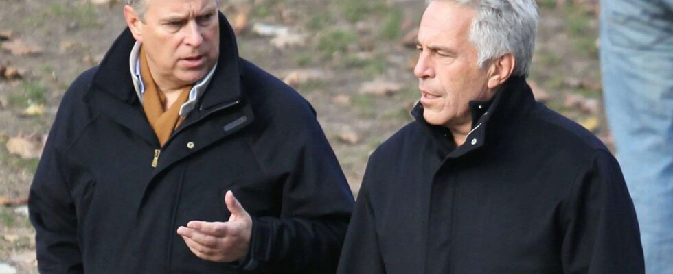 Des e-mails troublants du prince Andrew à Epstein révèlent des contradictions avec son interview sur Newsnight