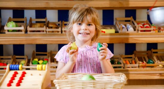 Des bons de supermarché de plus de 75 £ offerts aux familles durant les vacances de février