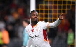 Eintracht Francfort renforce son attaque avec Batshuayi pour soutenir Marmoush