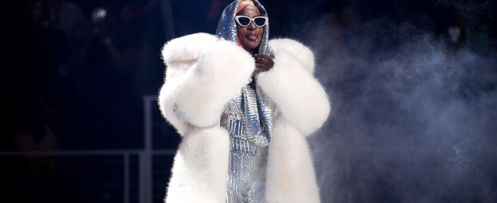 Mary J. Blige enflamme Atlanta avec sa tournée intime « Pour mes fans » : retour sur un concert mémorable