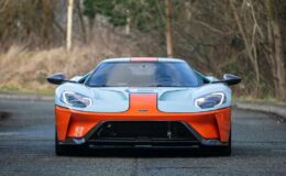 Une Ford GT ultra-rare aux portes à ouverture verticale et moteur turbo mise aux enchères au Royaume-Uni, seulement deux exemplaires disponibles