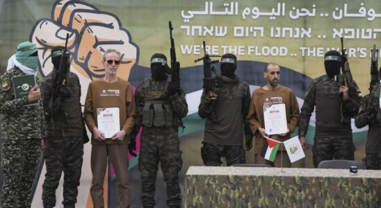 Israël diffuse des images percutantes suite à la libération de trois otages par le Hamas