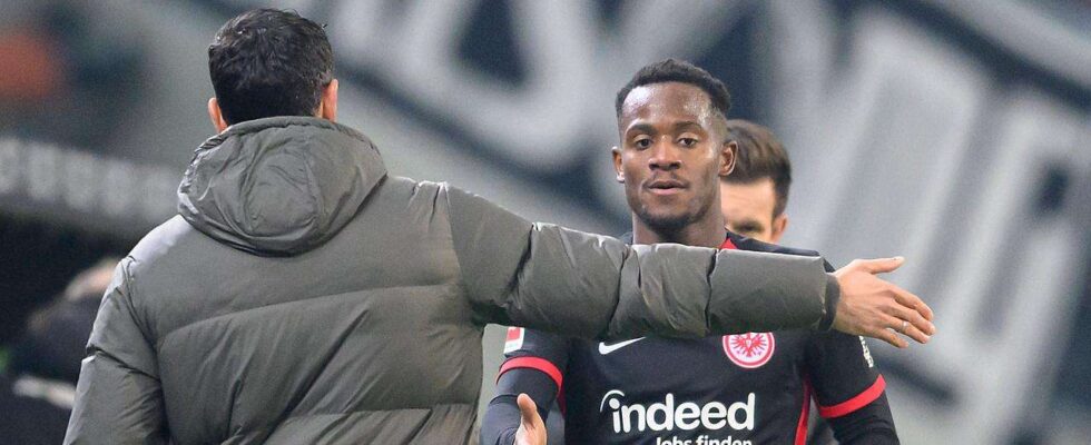 Titre : Batshuayi et Wahi : Quand seront-ils à la hauteur ? Eintracht Francfort en quête de buteurs.