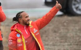 Lewis Hamilton s'exprime sur Ferrari dans un discours traduit en italien