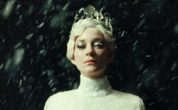 Analyse de 'La Tour de Glace' : Marion Cotillard incarne une reine glaciale dans un conte de fées à la fois élégant et déroutant.