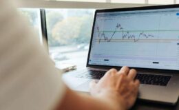 Astuces efficaces et stratégies accessibles pour réussir en day trading