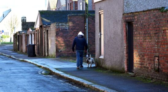 La ville côtière en déclin où les enfants proposent un service de livraison à 10 £ et où les toxicomanes se livrent à des pratiques sordides.