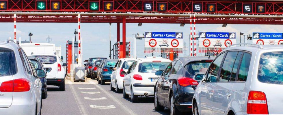 Météo au Royaume-Uni : alertes de fortes pluies et rafales à 70 mph entraînent des perturbations de transport aujourd'hui