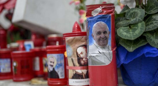 Le pape François s'exprime pour la première fois après ses transfusions sanguines