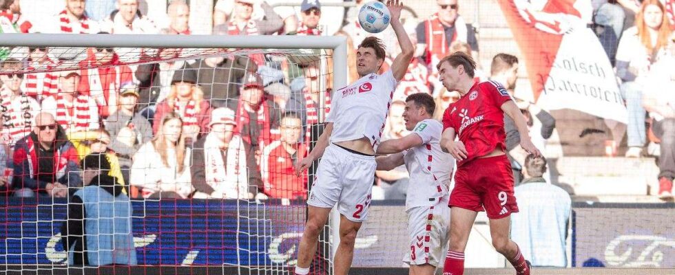 Le 1. FC Cologne : un mystère intrigant dans la 2. Bundesliga malgré un derby peu séduisant