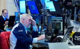 L'optimisme des consommateurs en baisse : Wall Street impactée par les indicateurs économiques et les tensions tarifaires