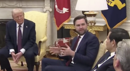 JD Vance confronte le Premier ministre britannique sur les atteintes à la liberté d'expression